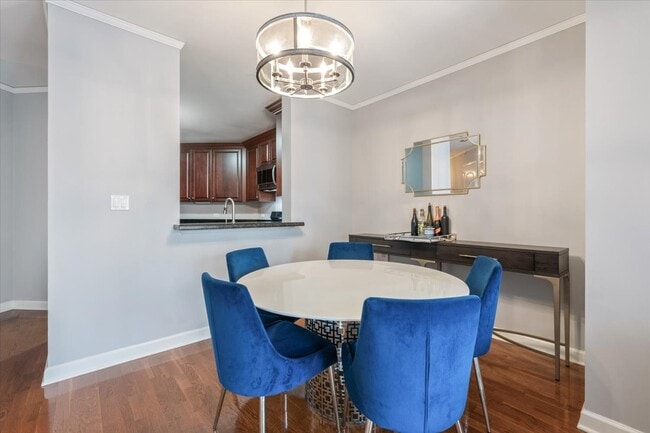 Foto del edificio - 420 E Waterside Dr