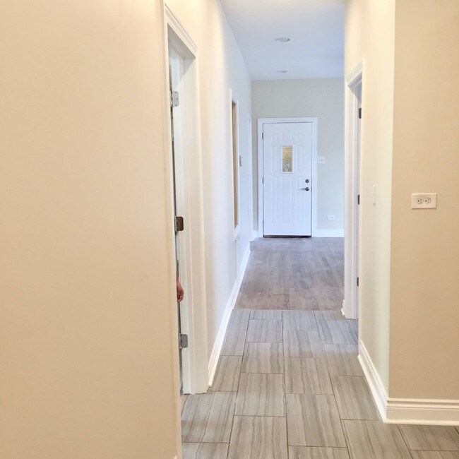 Foto del edificio - 3902 W Belden Ave