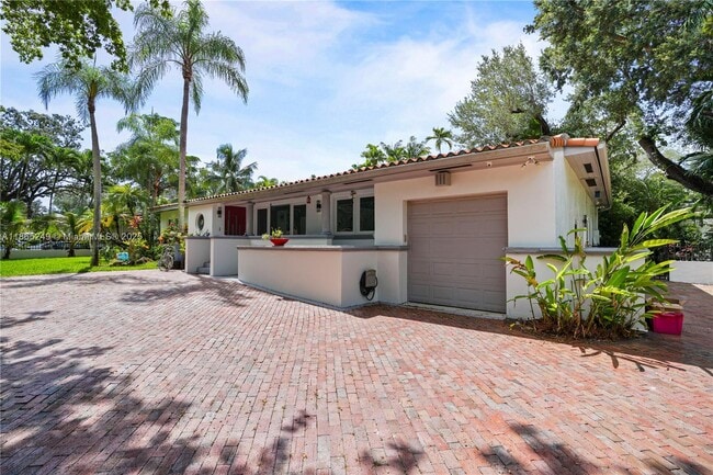 Building Photo - 1436 Mantua Ave