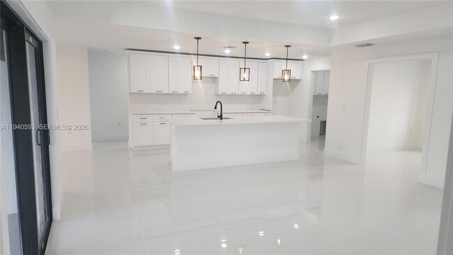 Building Photo - 2615 40th St W