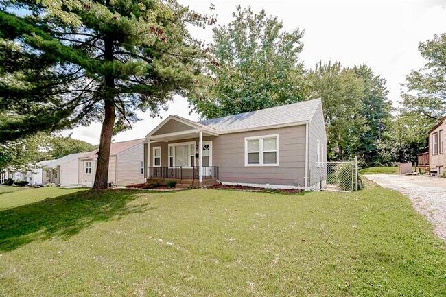 Building Photo - 8718 Wescott Ave