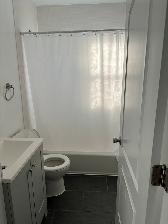 Foto del edificio - 91 Homes Ave