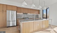 Foto principal - 10511 Strathmore Hall St