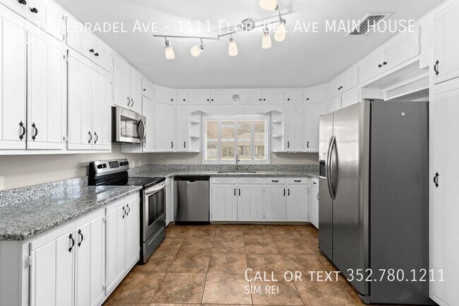 Building Photo - Renovated 3Bed/ 2Bath Home in Leesburg!