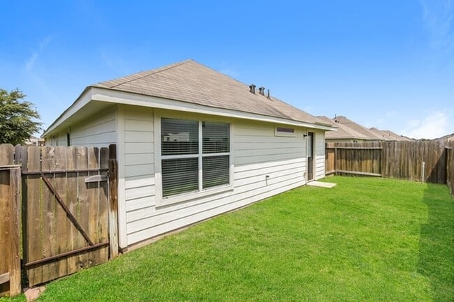 Building Photo - 5518 Amelia Plantation Dr