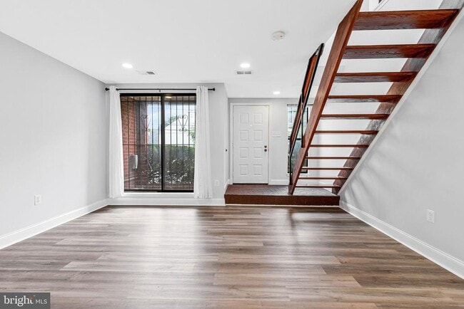 Foto del edificio - 2435 18th St NE