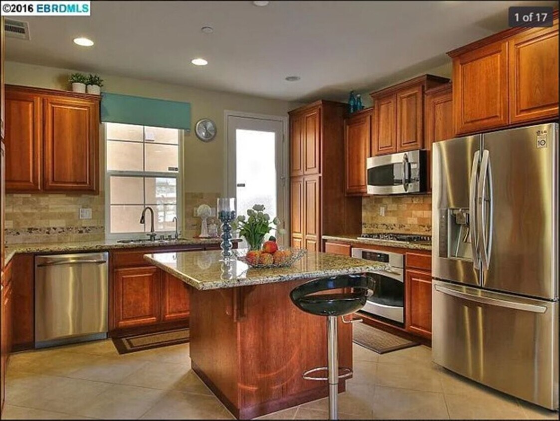 Primary Photo - $3,790 - GORGEOUS 3 BEDROOM HOME IN EAST D...