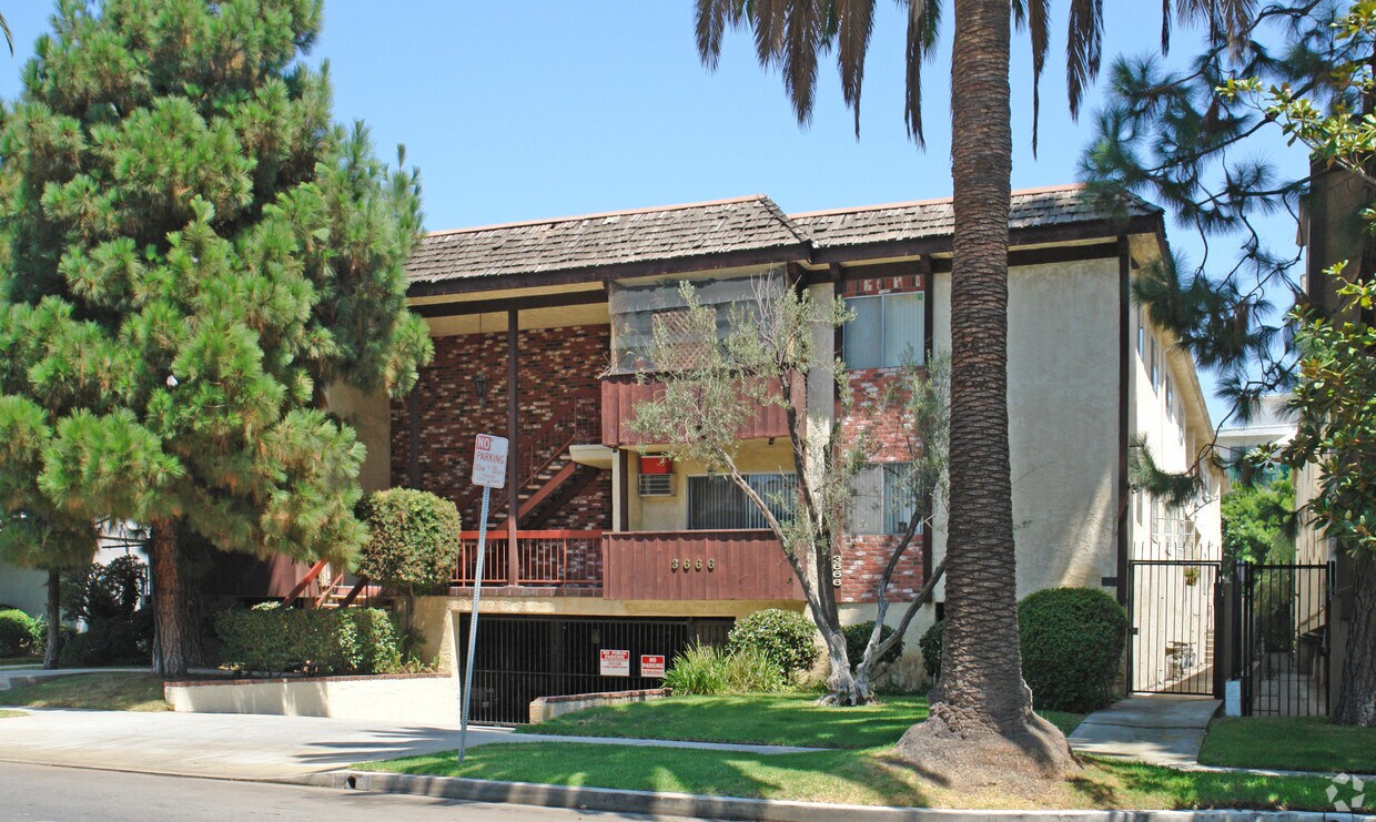 Building Photo - 3666 Westwood Blvd