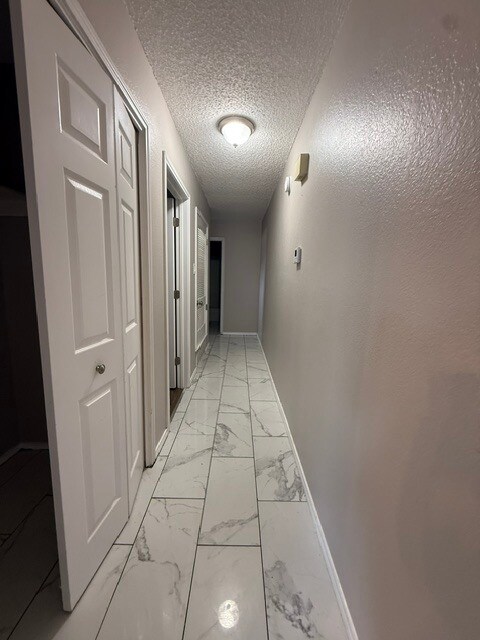 Foto del edificio - 5816 8th St