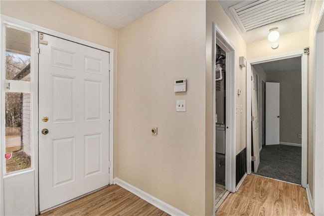 Foto del edificio - 1774 Hunting Creek Dr SE