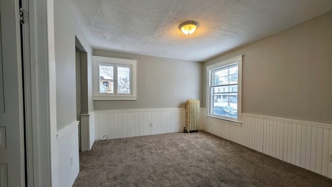 Building Photo - 924 N Capitol Ave