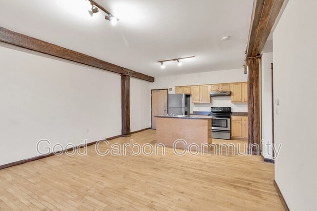 Building Photo - 346 Connecticut St