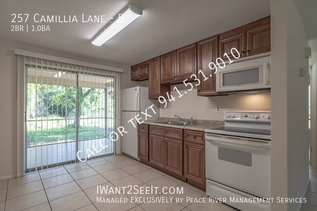 Building Photo - 257 Camillia Ln