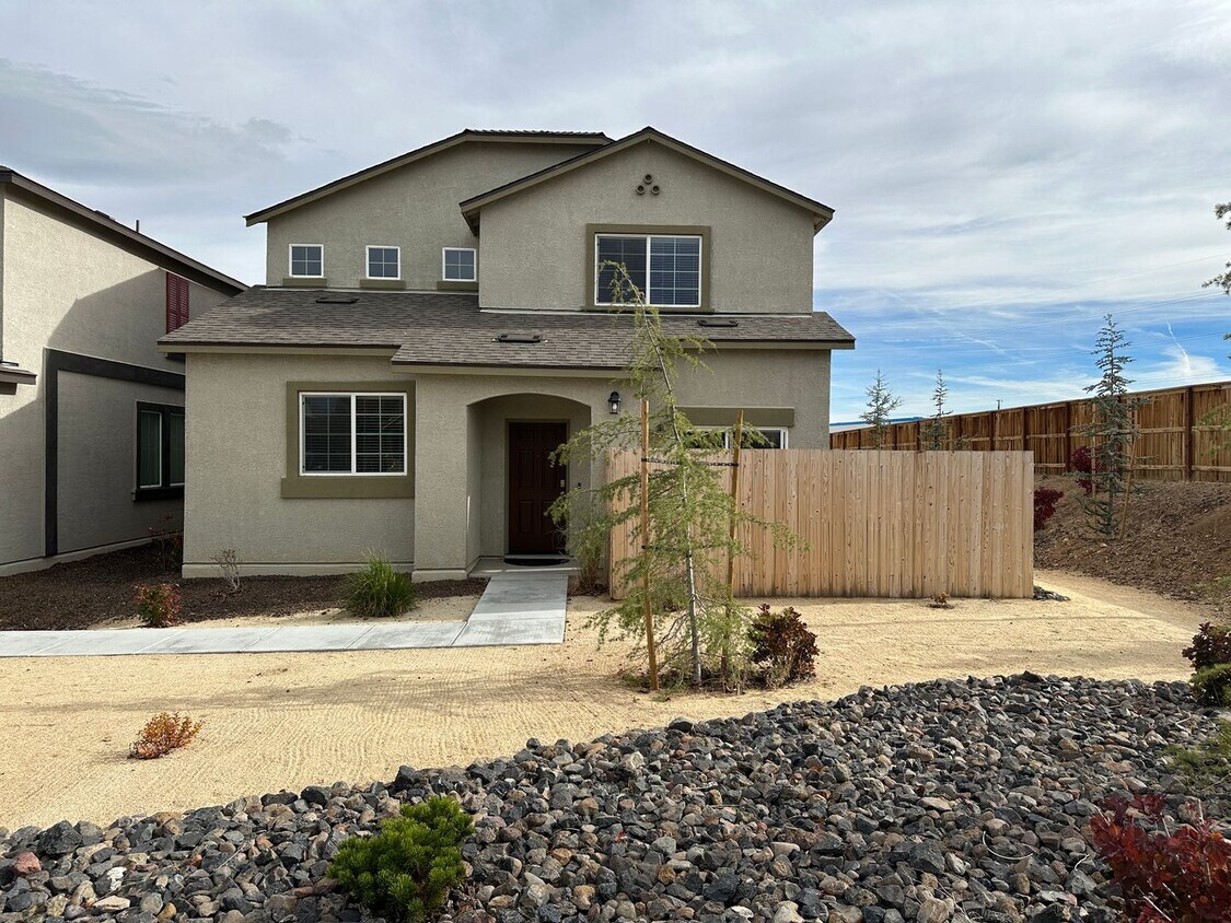 Newer Townhouse in North Valleys 4 bedro... House Rental in Reno