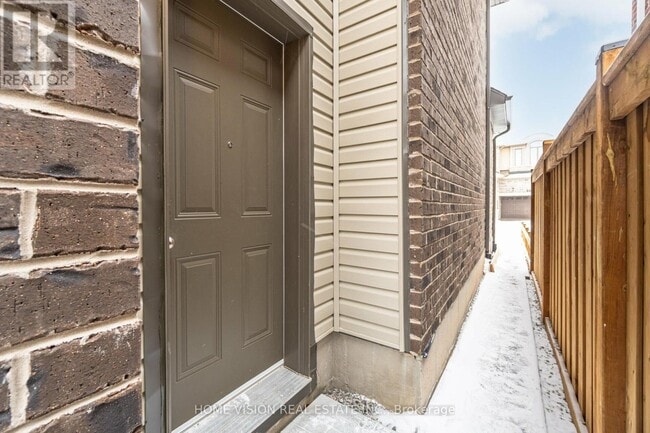 Building Photo - 938 Chestnut Heights