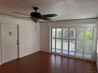 Foto del edificio - 1261 Pine Ridge Cir W