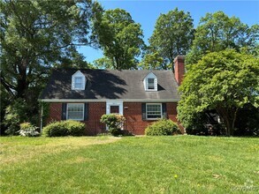Building Photo - 5813 Fitzhugh Ave