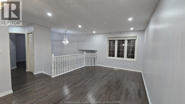 Building Photo - 1059 Silverdale Dr