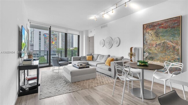 Foto del edificio - 801 S Miami Ave