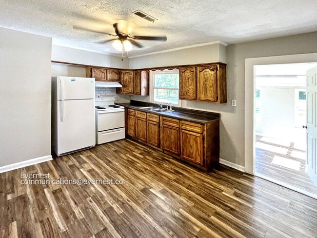 Building Photo - 3316 Browndell Dr