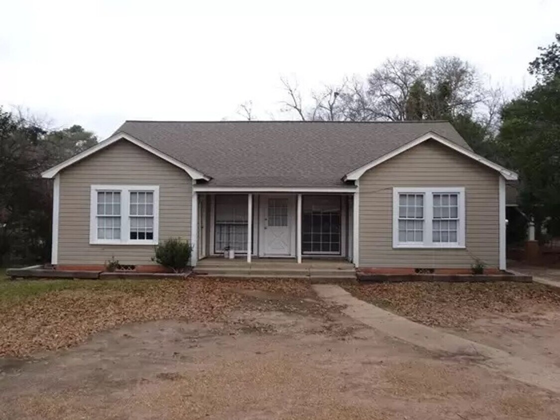 2021 Center Rd, Nacogdoches, TX 75961 House Rental in Nacogdoches, TX