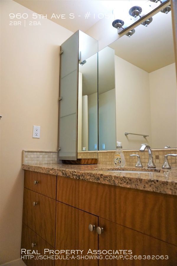 Building Photo - Bowl Of Edmonds - Stunning Condo