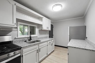 Building Photo - 126 Whitaker St