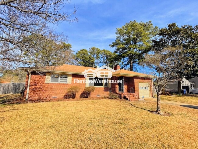 Building Photo - 3904 S Rd