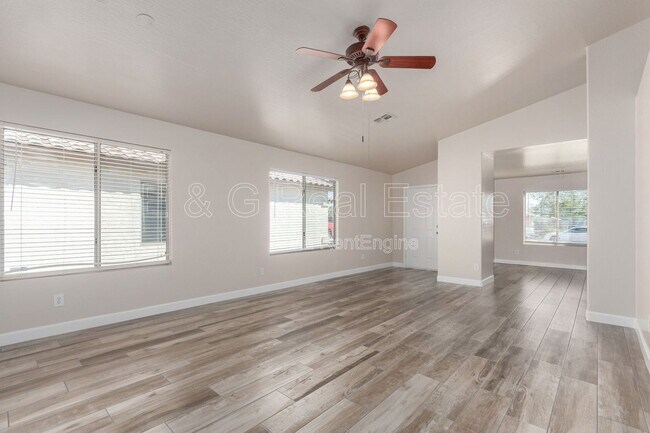 Building Photo - 15820 W Monroe St