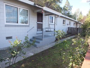 Building Photo - 1011 Pardi Way