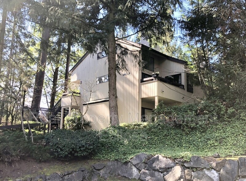 Primary Photo - 10930 NE 37th Pl