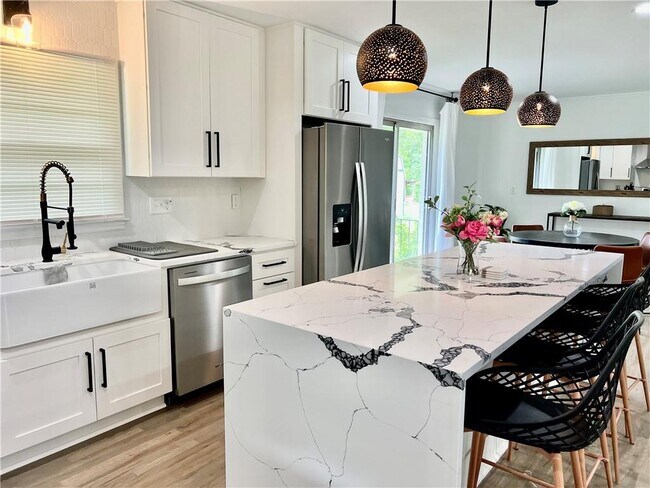 Foto del edificio - 2984 Lavista Ct