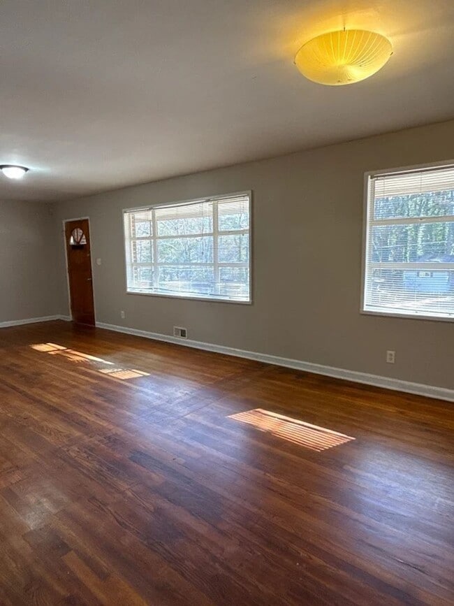 Photo - 3270 Bobolink Dr House