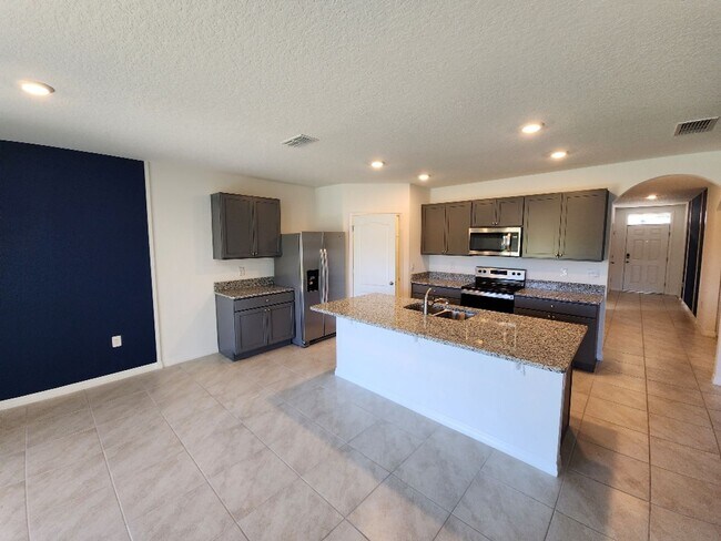 Foto del edificio - Brand New Home In Oak Leaf Preserve