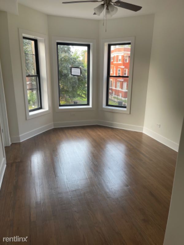 Building Photo - 3 br, 2 bath Condo - 1439 E 66th Pl