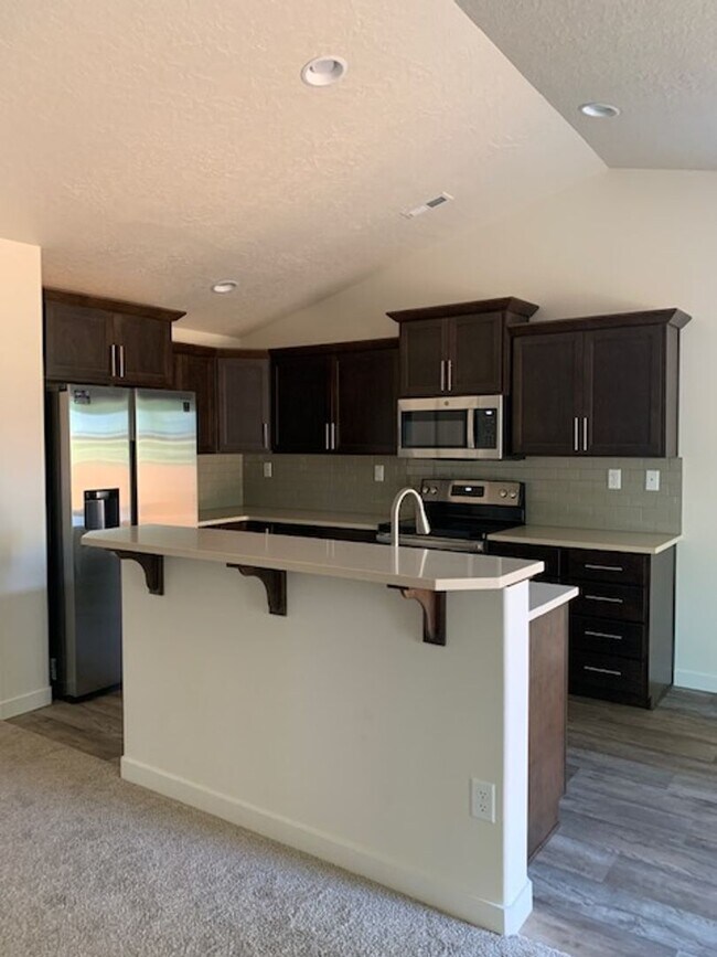 Building Photo - Gorgeous 3-bedroom Hayden Home in Sisters!