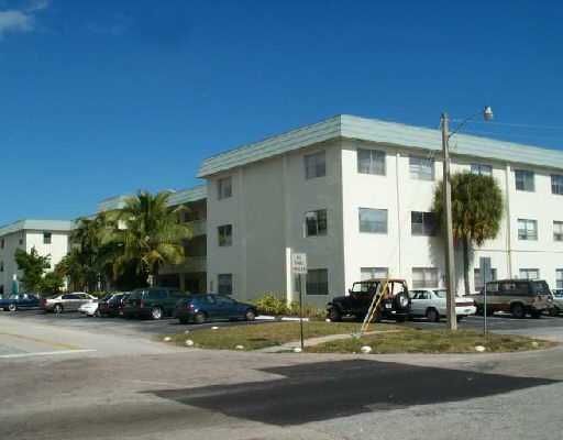 Foto del edificio - 6200 NE 22nd Way