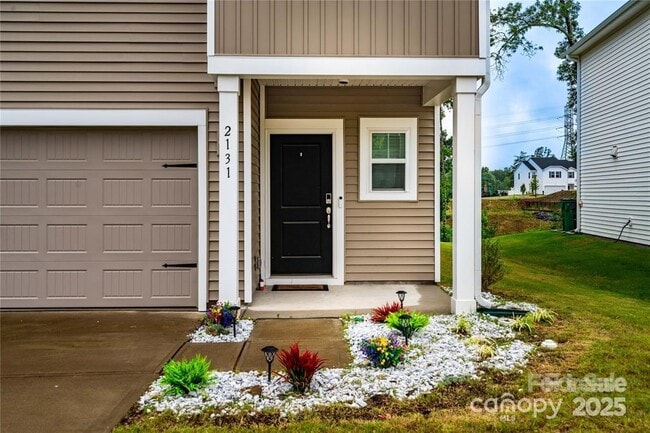 Building Photo - 2131 Belterra Dr