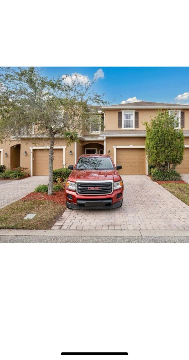 Building Photo - 221 Aston Grande Dr