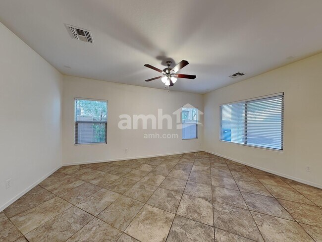 Foto del edificio - 4717 S Antonio