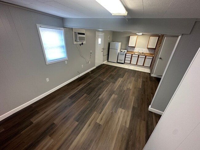 Building Photo - 1 Bed 1 Bath in Murray