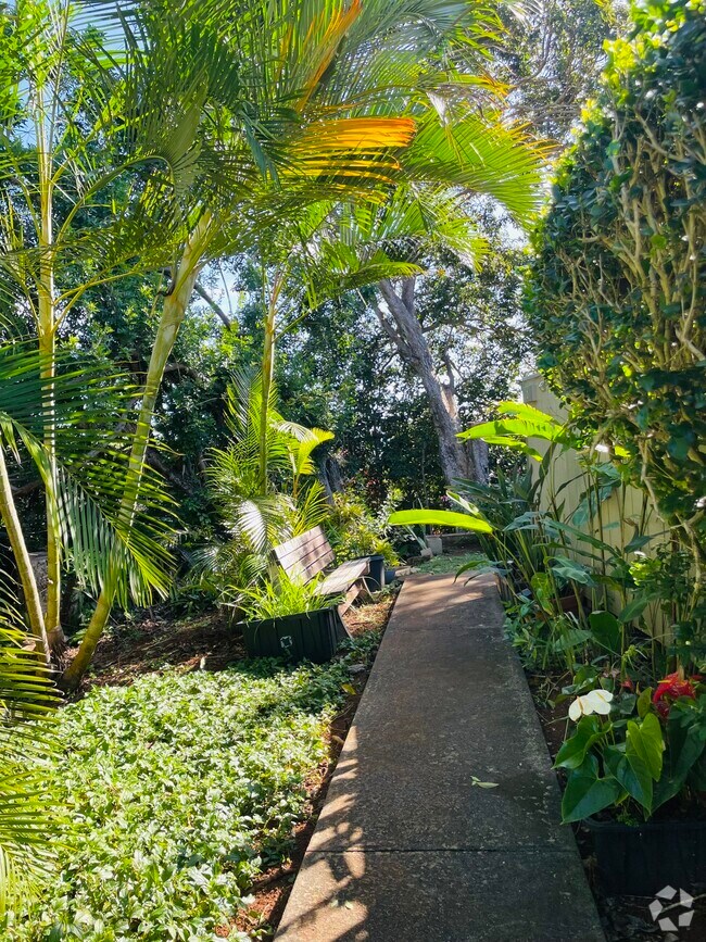 Apartments For Rent in Kalaheo HI with Yard 3 Rentals