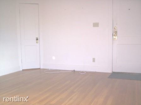Building Photo - 1 br, 1 bath Apartment - 89 Old Colony Ave