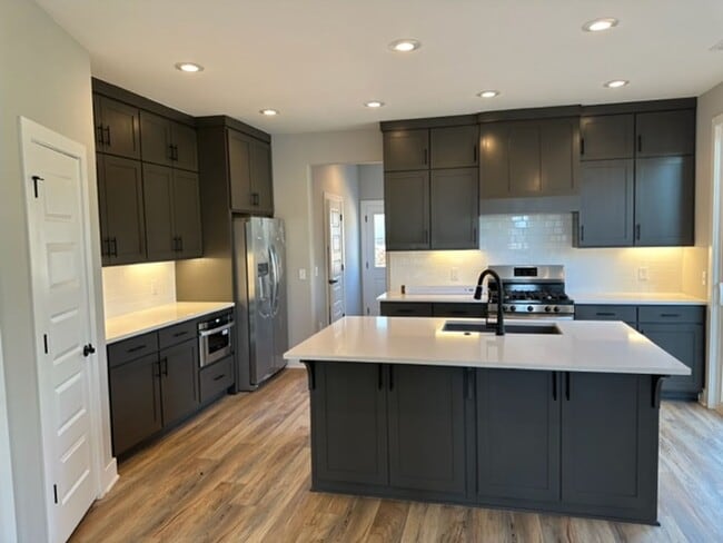 Foto del edificio - 2 bedroom 2.5 bath house near Dickson St. ...