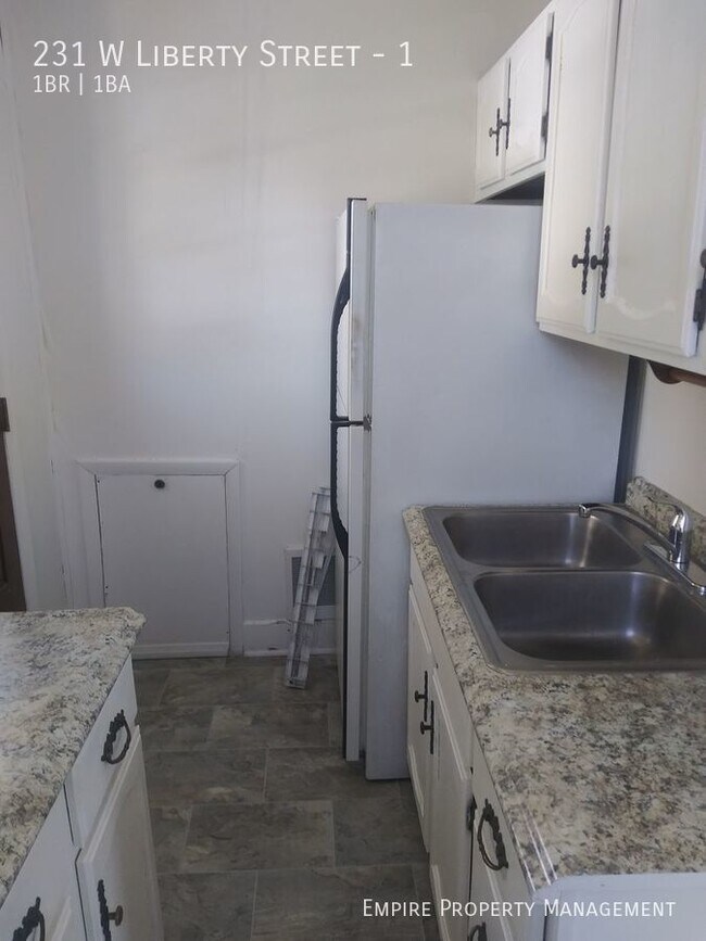 Building Photo - 1st Floor- 1-Bedroom/1-Bathroom in Allentown
