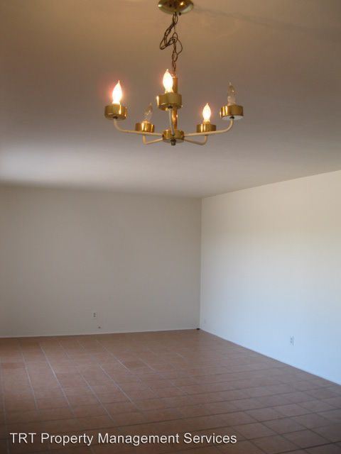 Foto del edificio - 3001 E 4th St