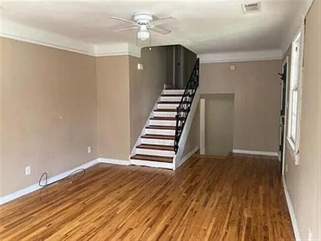 Building Photo - Paradise Home