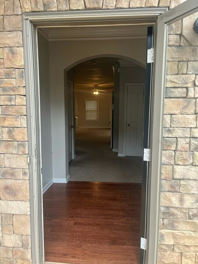 Foto del edificio - 1605 Yukon Ct