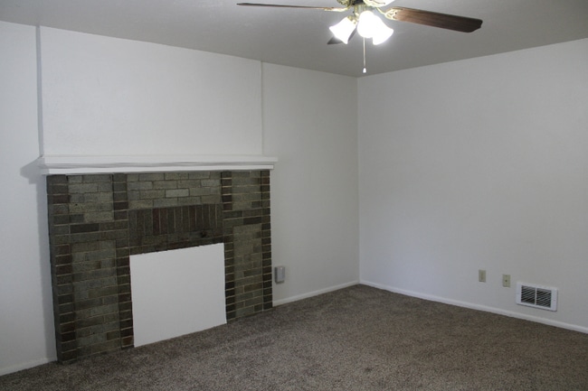 Building Photo - 372 I St