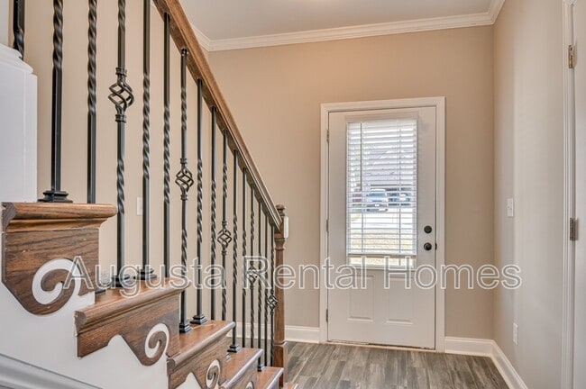 Building Photo - 848 Tyler Woods Dr